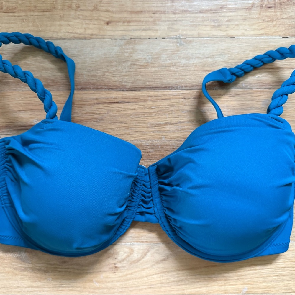 Shade & Shore teal twist strap bikini top.